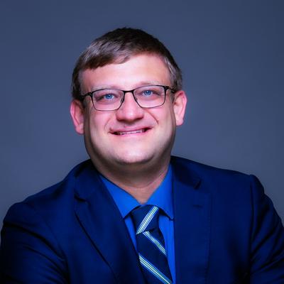 Headshot of Chris Schmidt